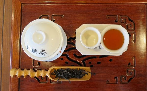 中国茶を淹れる