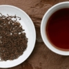 プーアル茶　茶葉と茶湯