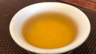 オリジナル焙煎　烏龍茶の茶湯